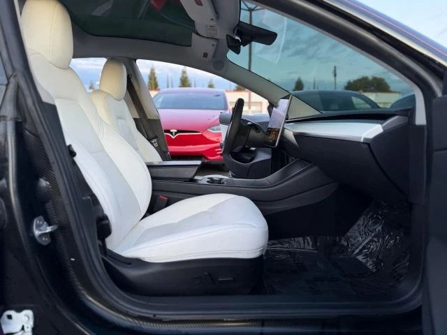 2020 Tesla Model 3 Performance - Image 14 of 21