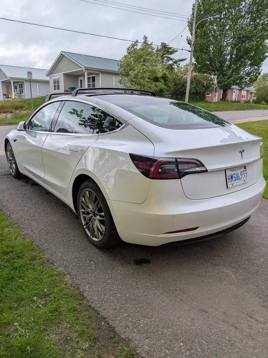 2020 Tesla Model 3 - Image 4 of 8