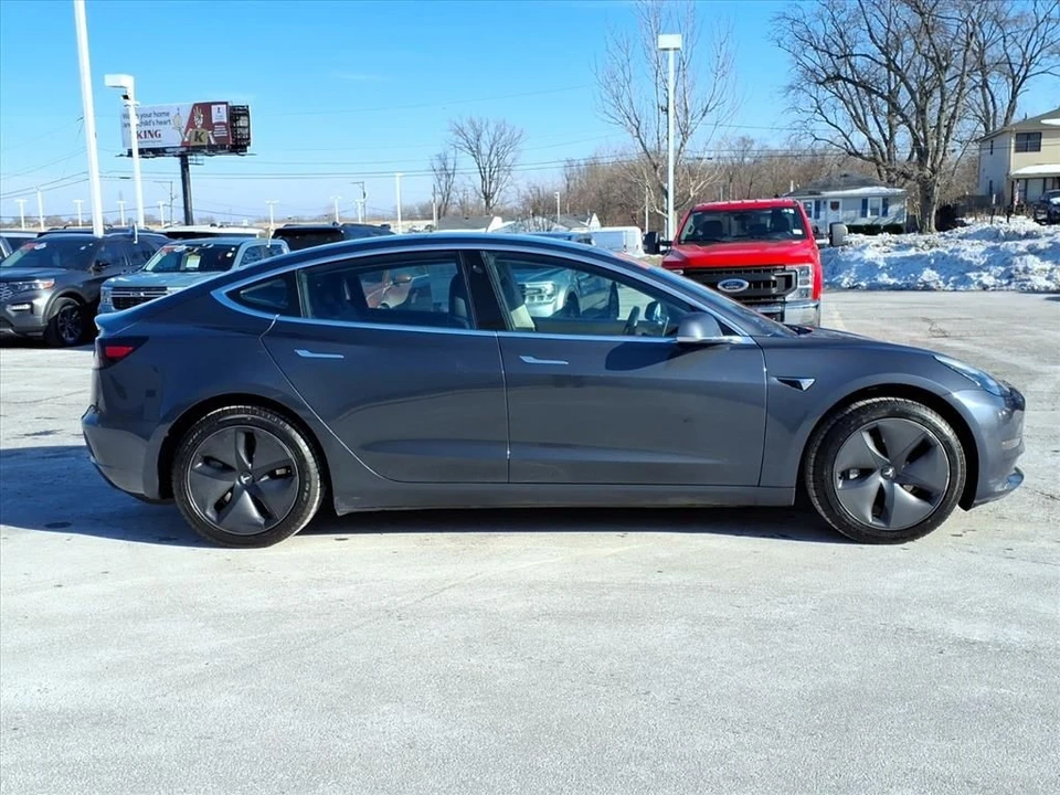 2020 Tesla Model 3 - Image 8 of 12