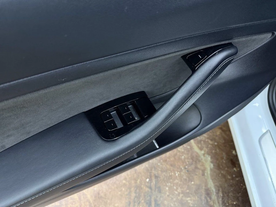 2020 Tesla Model 3 - Image 13 of 21