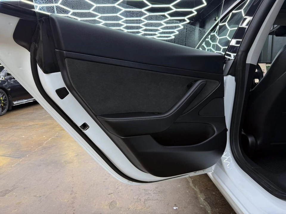 2020 Tesla Model 3 - Image 18 of 21