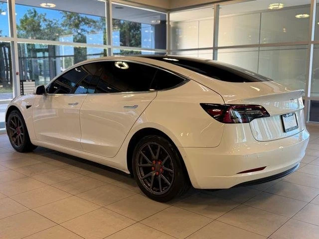 2020 Tesla Model 3 - Image 8 of 20