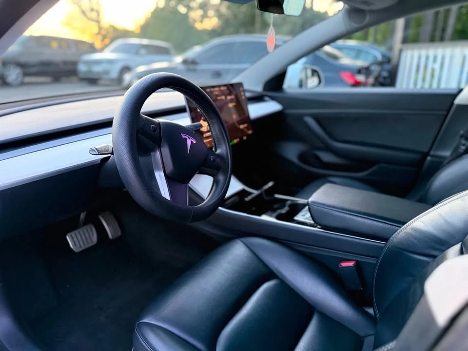 2020 Tesla Model 3 - Image 11 of 19