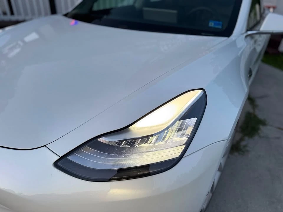 2020 Tesla Model 3 - Image 3 of 19
