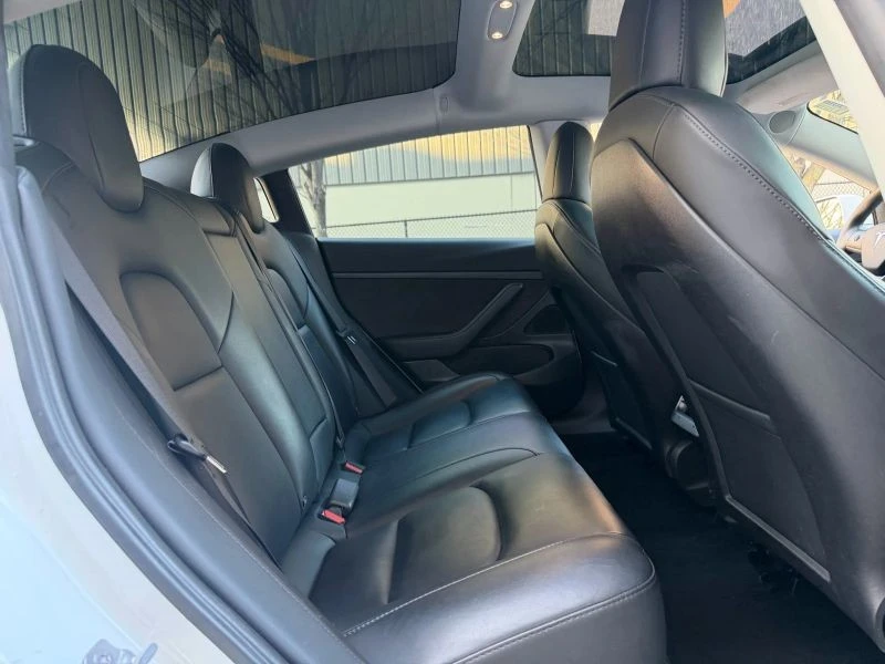 2020 Tesla Model 3 - Image 11 of 12