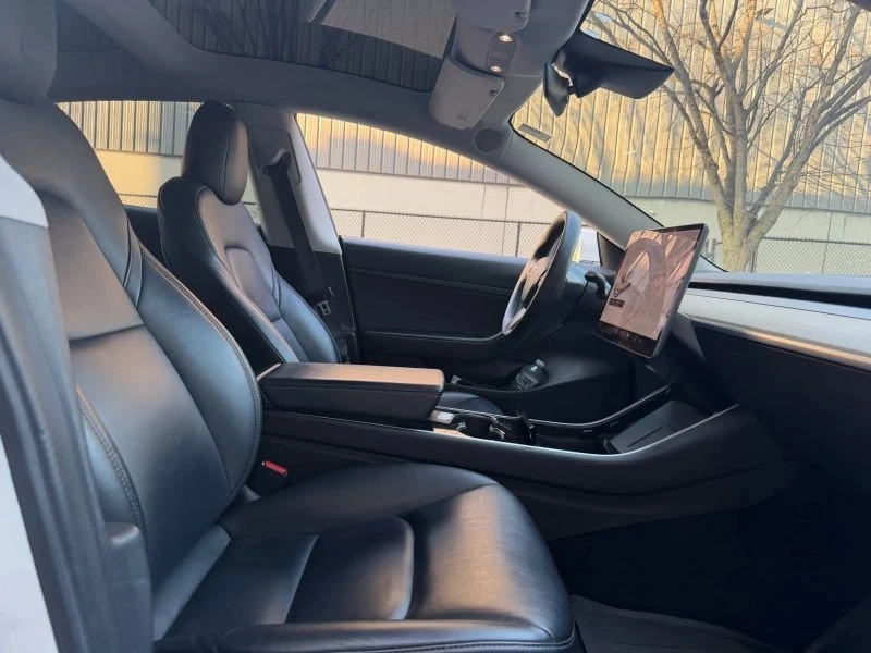 2020 Tesla Model 3 - Image 10 of 12