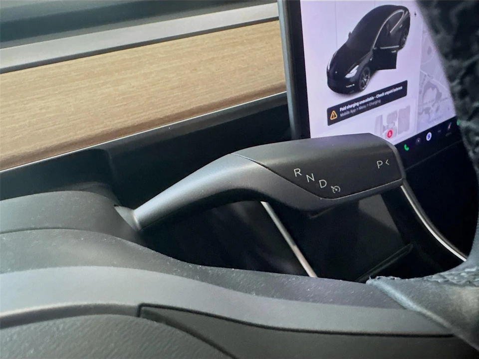2020 Tesla Model 3 - Image 12 of 21