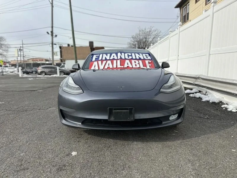 2020 Tesla Model 3 - Image 2 of 12