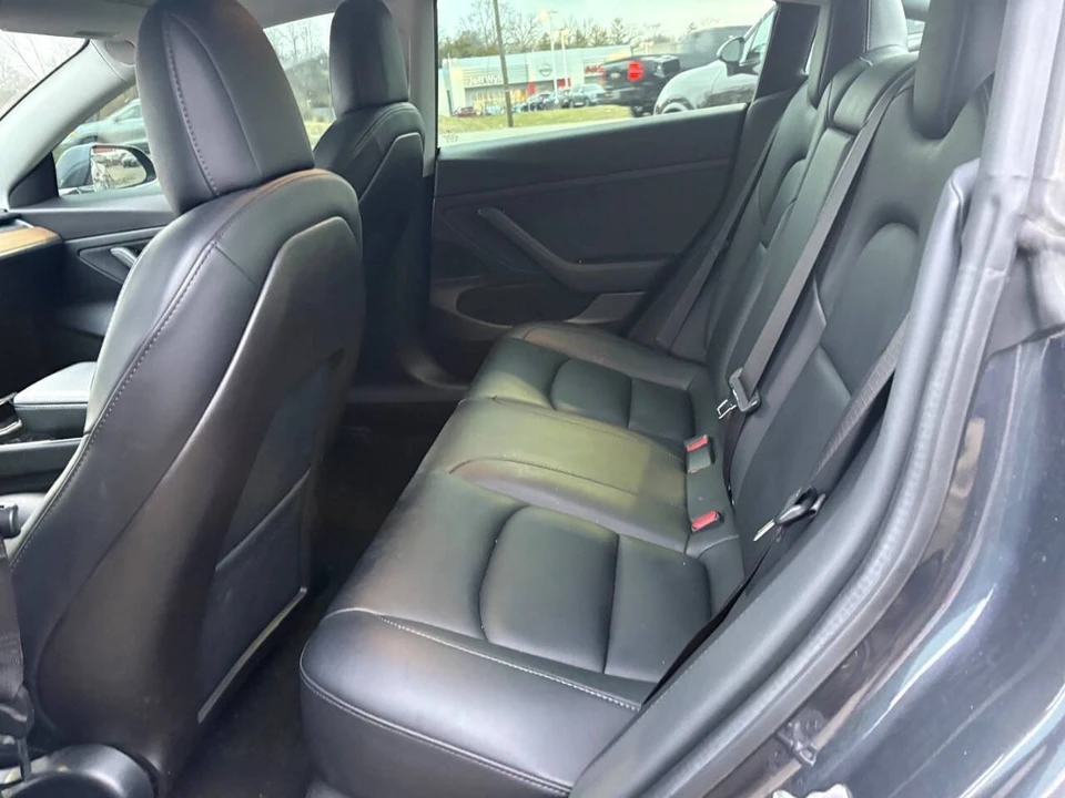 2020 Tesla Model 3 - Image 8 of 12