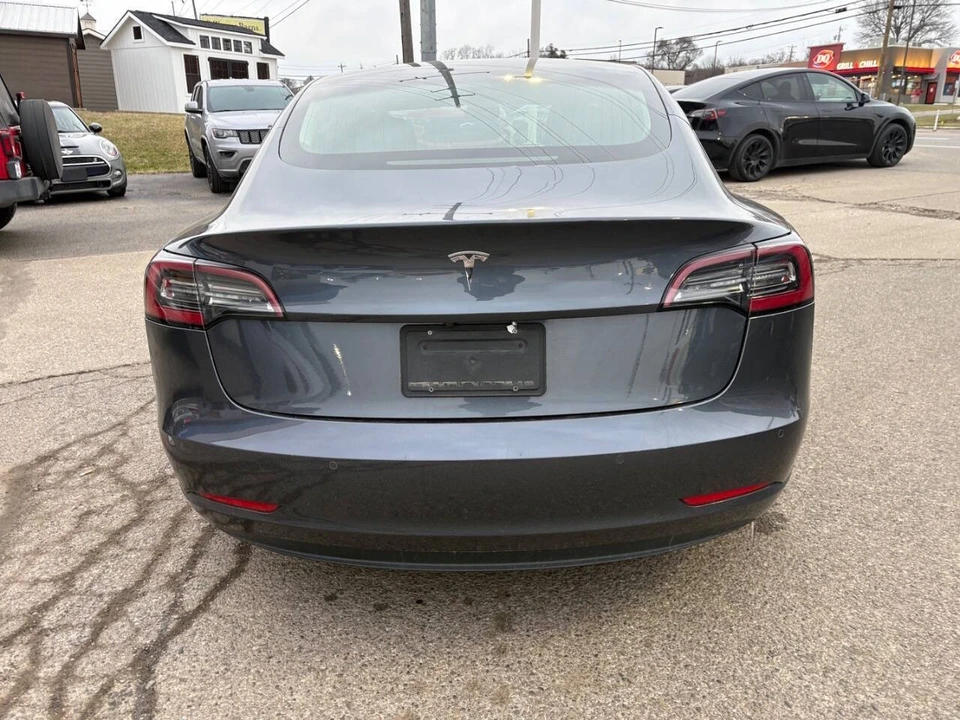 2020 Tesla Model 3 - Image 4 of 12