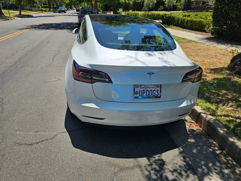 2020 Tesla Model 3 - Image 16 of 31