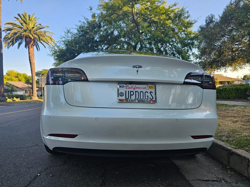 2020 Tesla Model 3 - Image 18 of 31