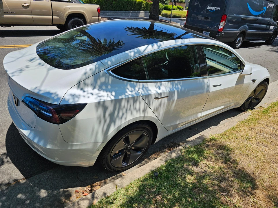 2020 Tesla Model 3 - Image 20 of 31