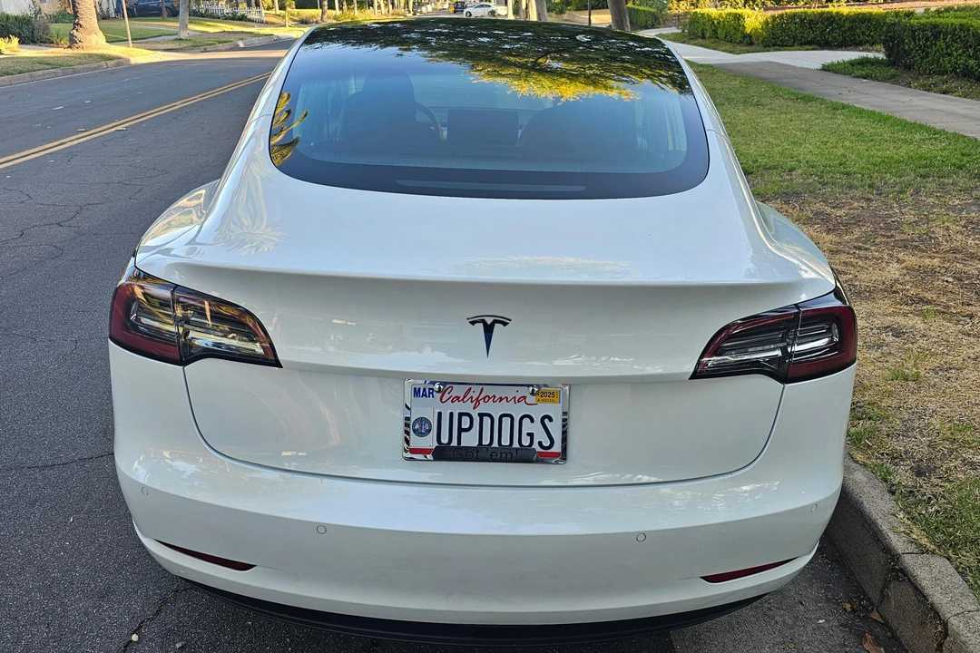 2020 Tesla Model 3 - Image 5 of 31