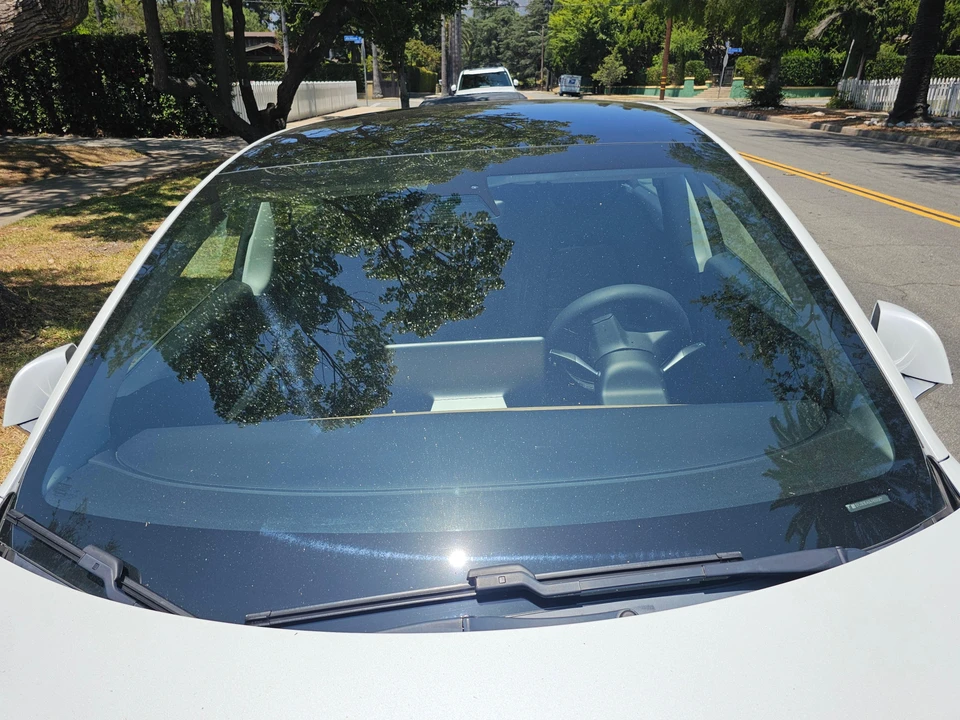 2020 Tesla Model 3 - Image 29 of 31