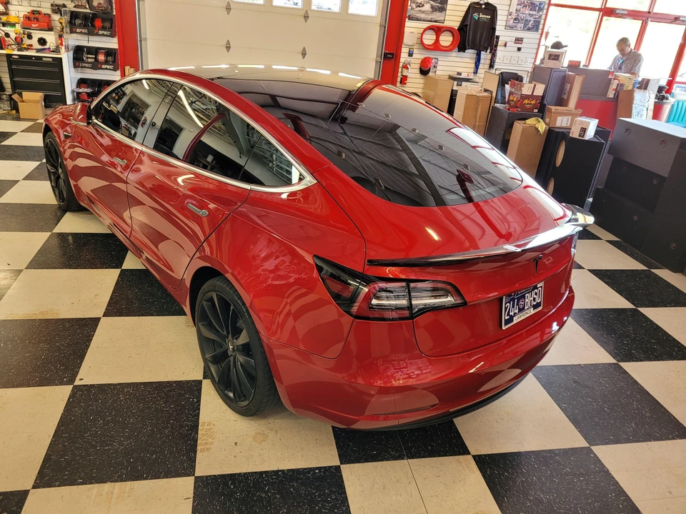 2020 Tesla Model 3 - Image 18 of 31