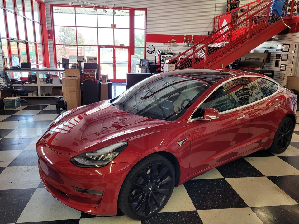 2020 Tesla Model 3 - Image 13 of 31