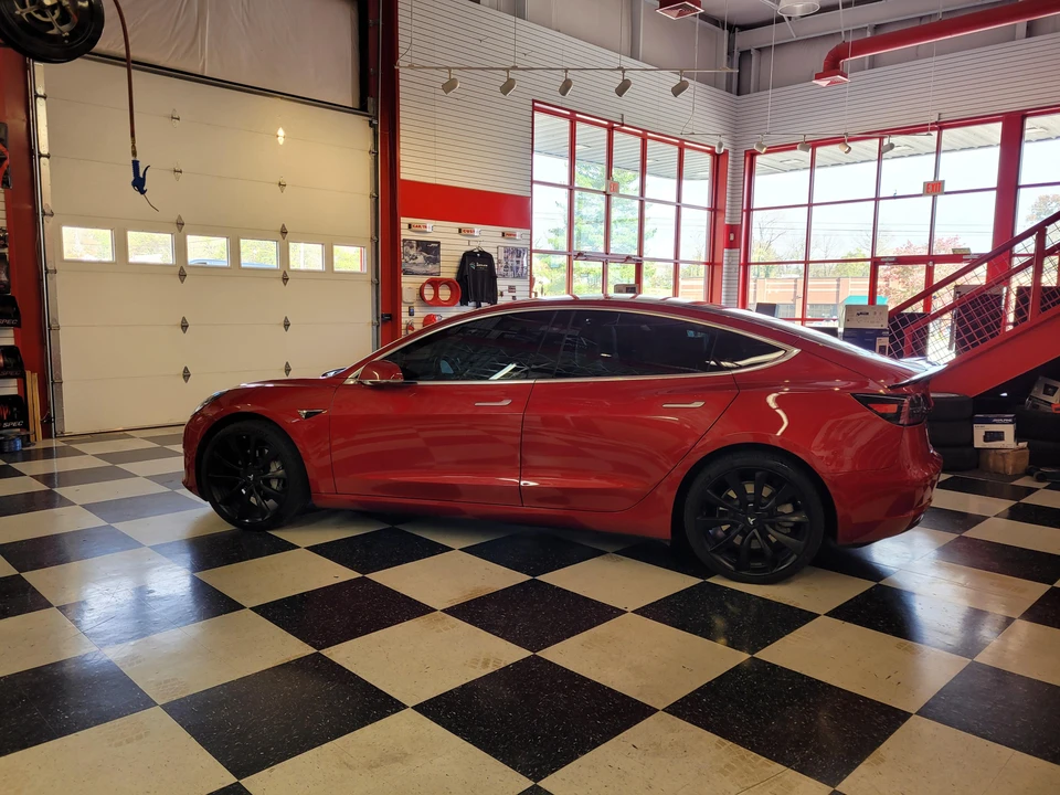 2020 Tesla Model 3 - Image 16 of 31