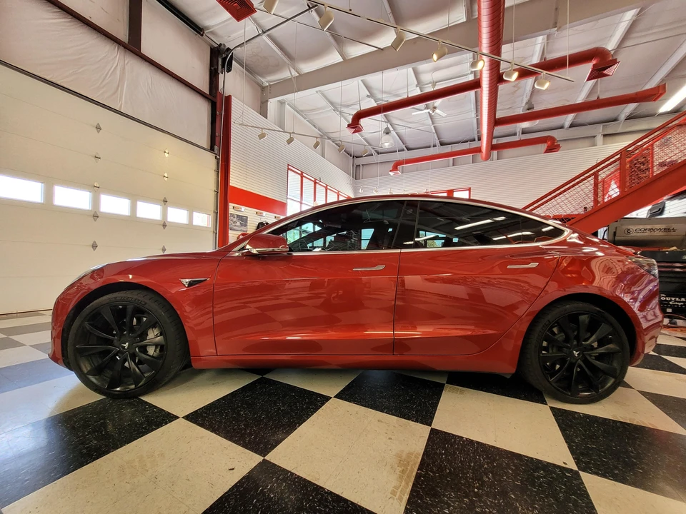 2020 Tesla Model 3 - Image 15 of 31
