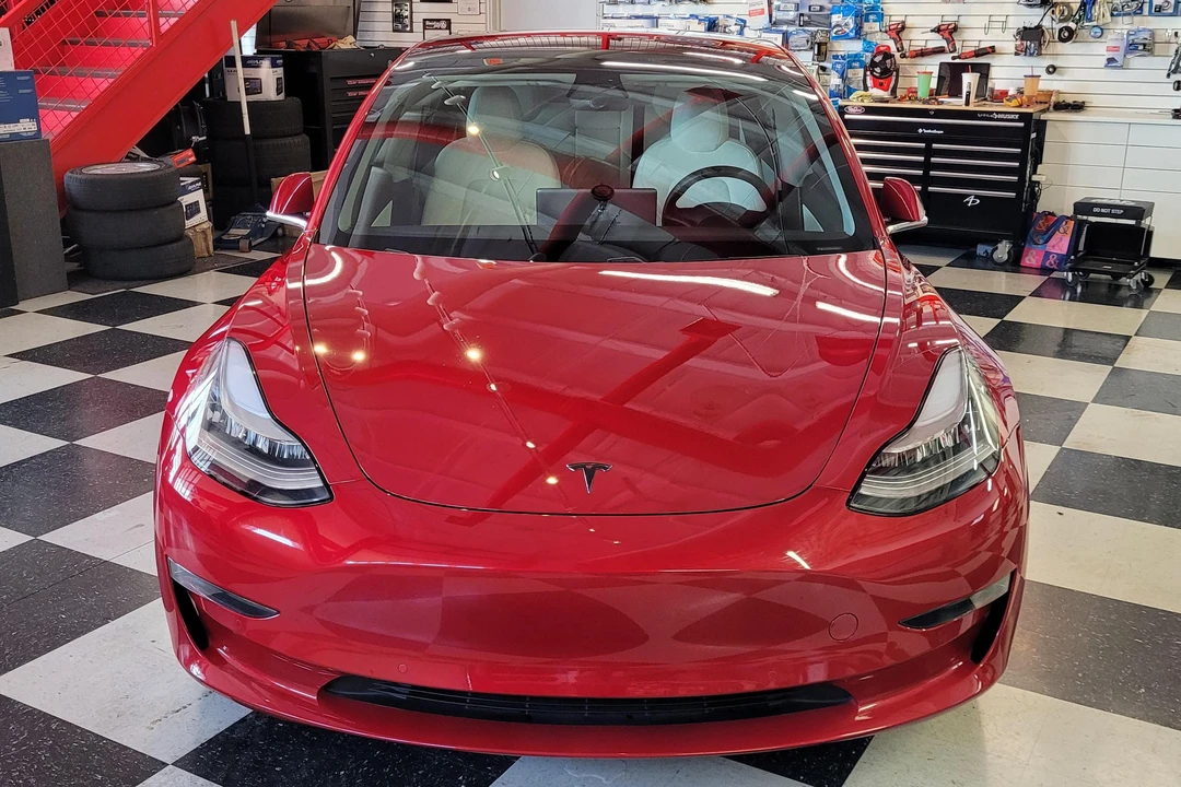2020 Tesla Model 3 - Image 2 of 31