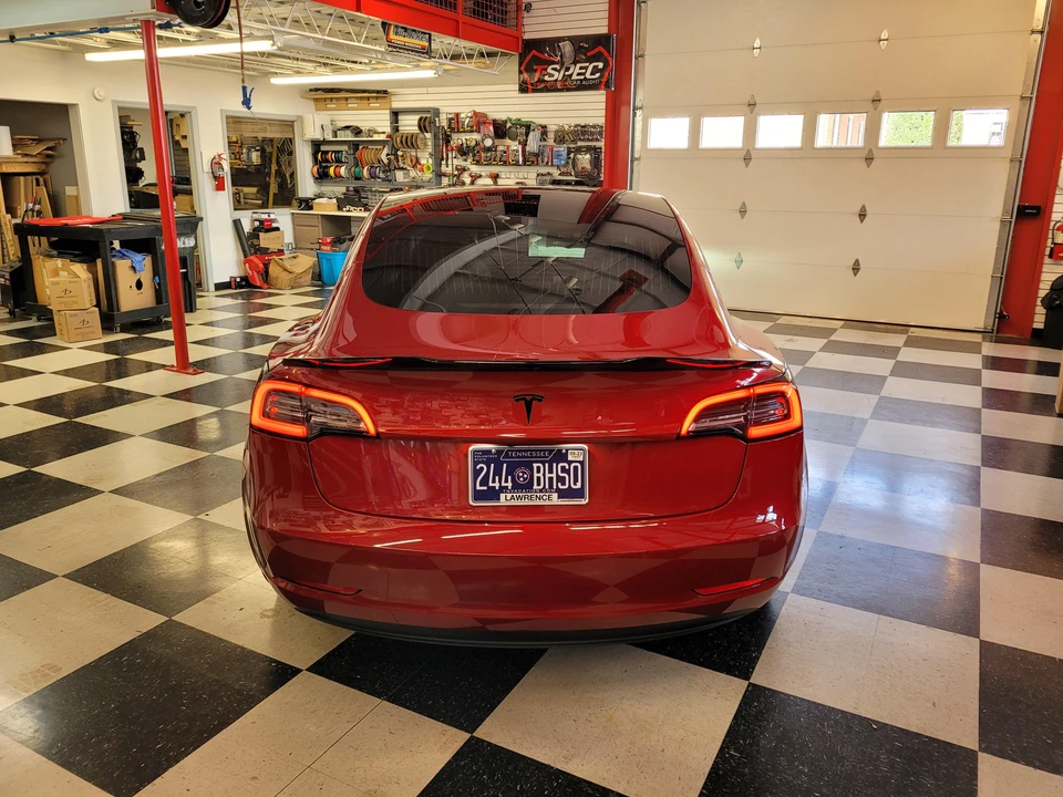2020 Tesla Model 3 - Image 19 of 31