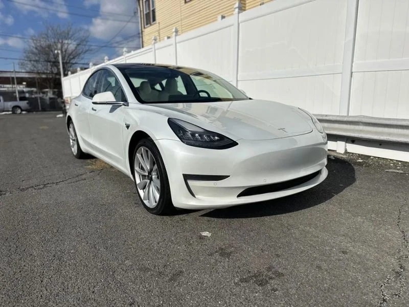 2020 Tesla Model 3 - Image 3 of 12