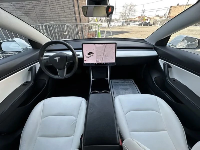 2020 Tesla Model 3 - Image 9 of 12