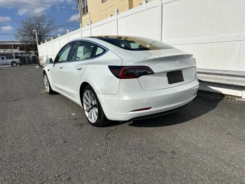 2020 Tesla Model 3 - Image 5 of 12