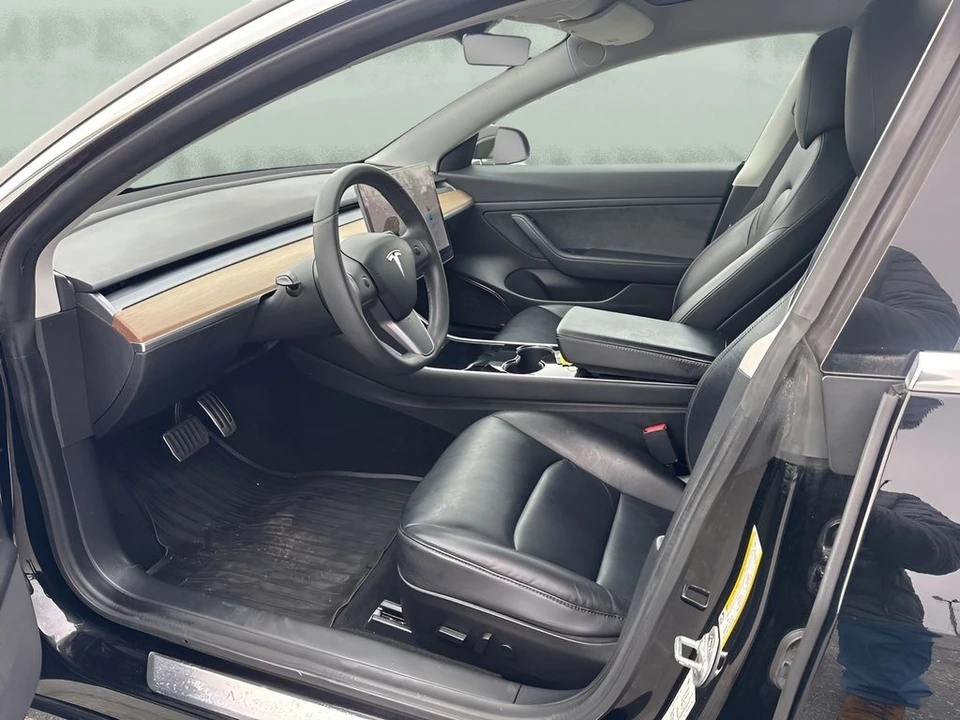 2020 Tesla Model 3 - Image 9 of 21