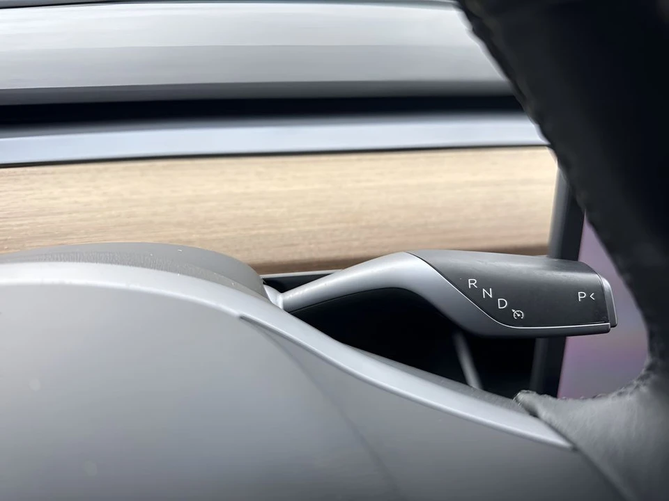 2020 Tesla Model 3 - Image 18 of 21