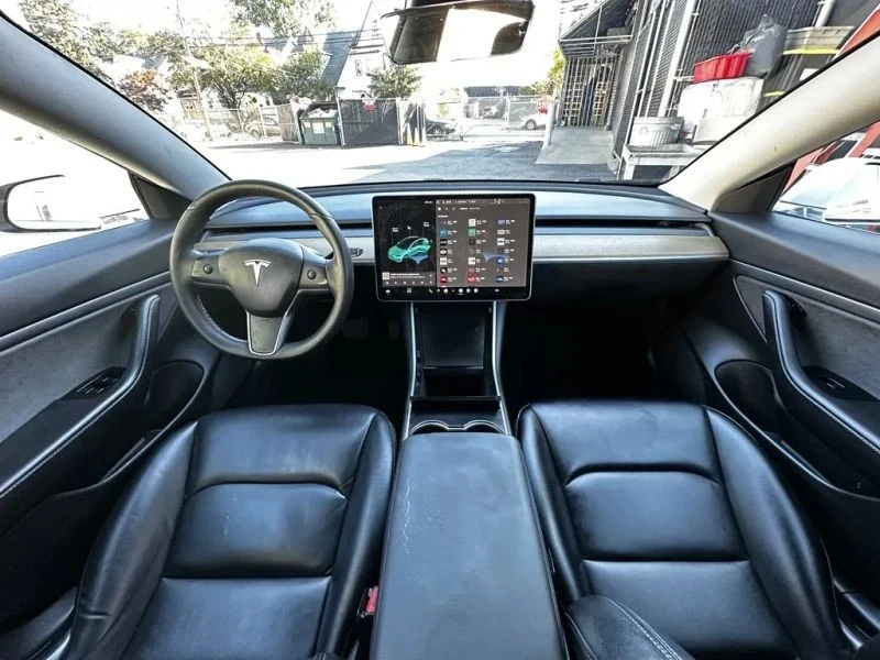 2020 Tesla Model 3 - Image 9 of 12