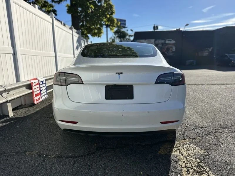 2020 Tesla Model 3 - Image 6 of 12