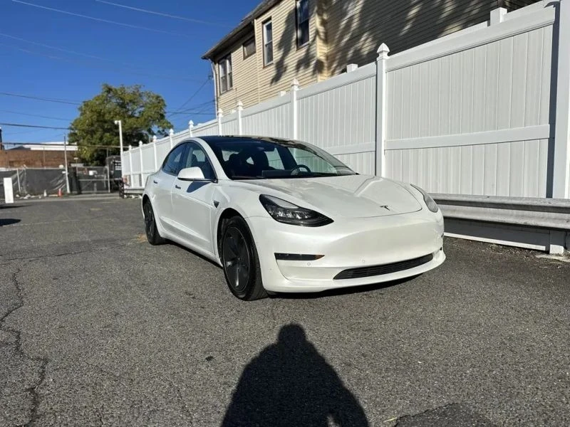 2020 Tesla Model 3 - Image 3 of 12