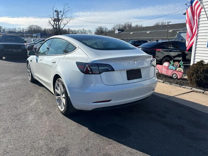 2020 Tesla Model 3 - Image 4 of 12