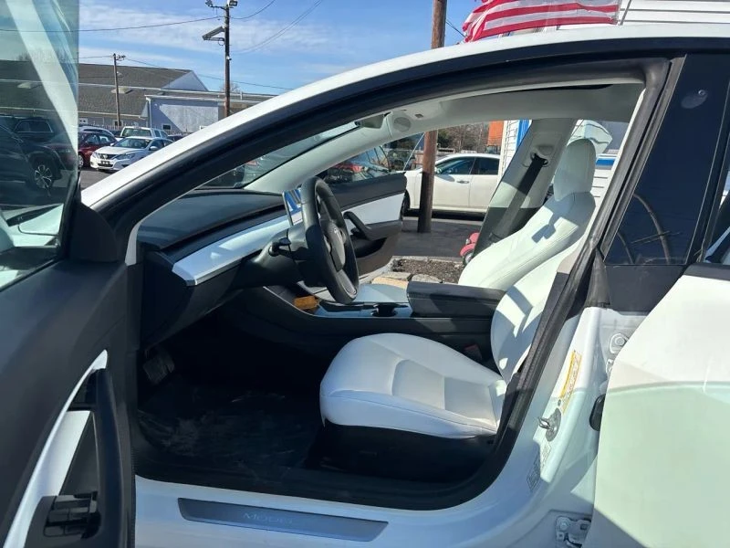 2020 Tesla Model 3 - Image 12 of 12