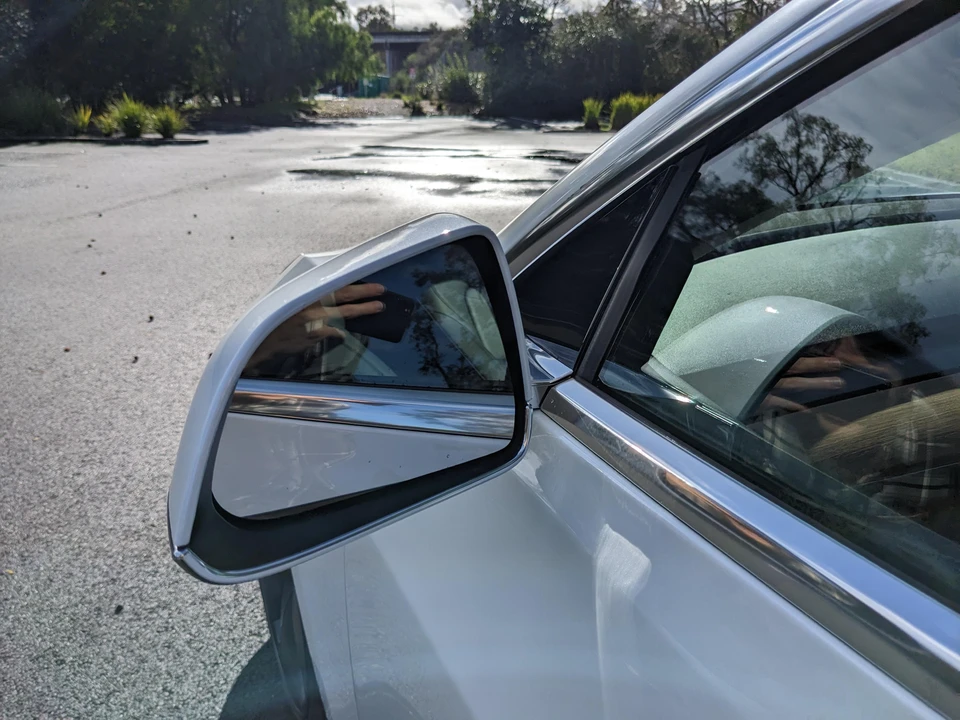 2020 Tesla Model 3 - Image 25 of 31