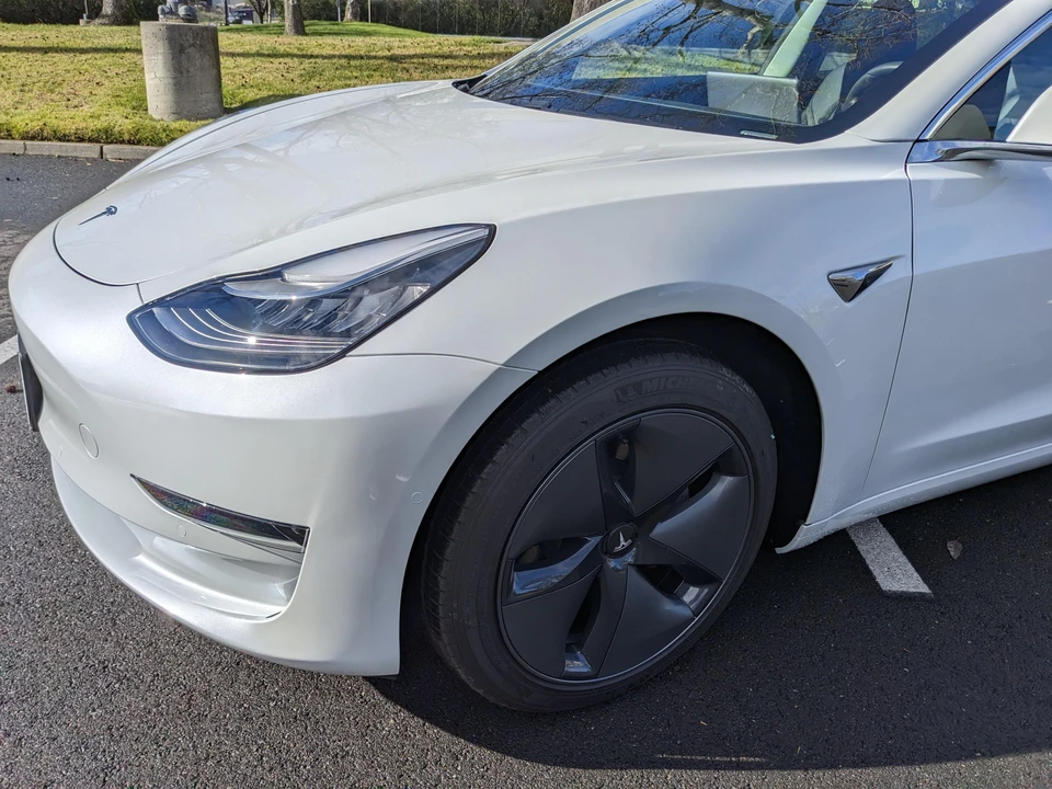2020 Tesla Model 3 - Image 20 of 31
