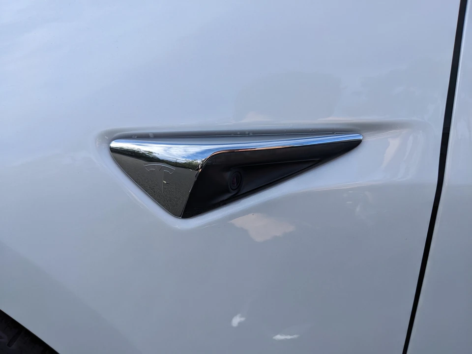 2020 Tesla Model 3 - Image 22 of 31