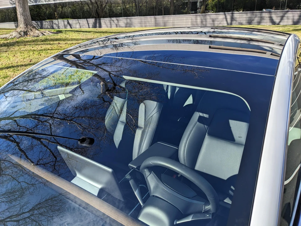 2020 Tesla Model 3 - Image 27 of 31