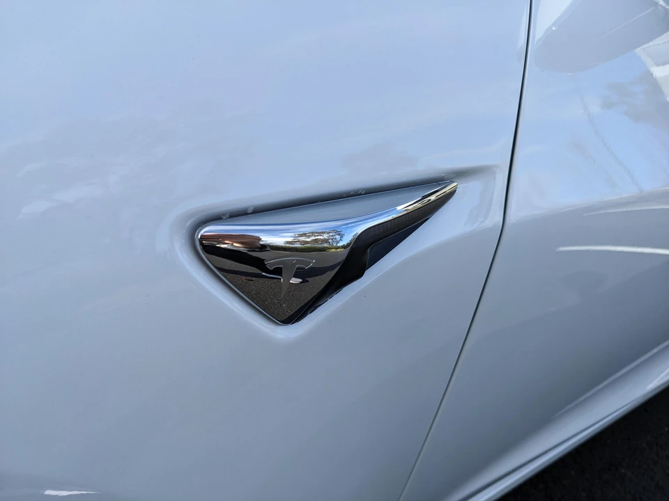 2020 Tesla Model 3 - Image 21 of 31