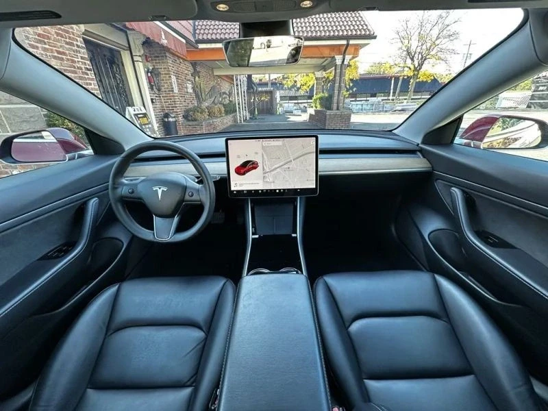 2020 Tesla Model 3 - Image 9 of 12