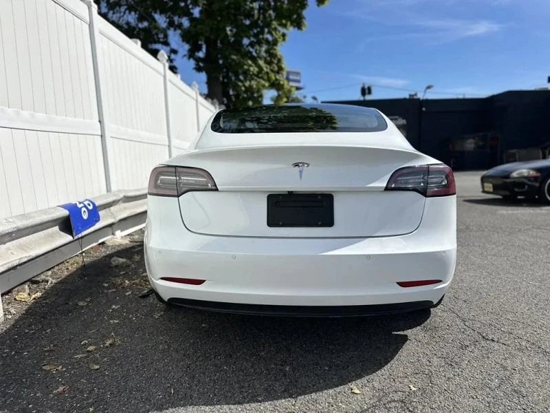 2020 Tesla Model 3 - Image 6 of 12