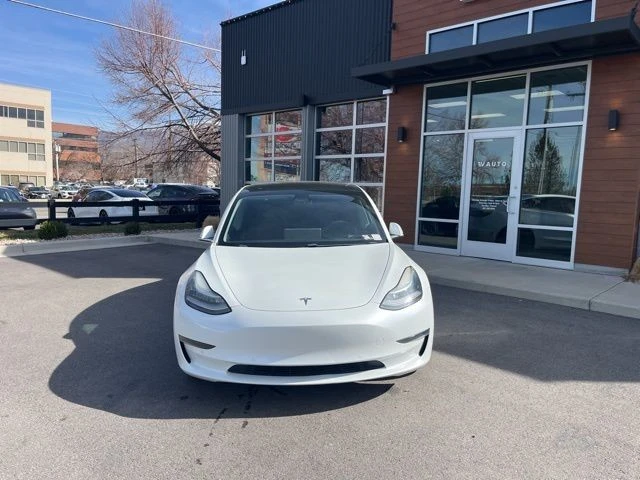 2020 Tesla Model 3 - Image 2 of 21