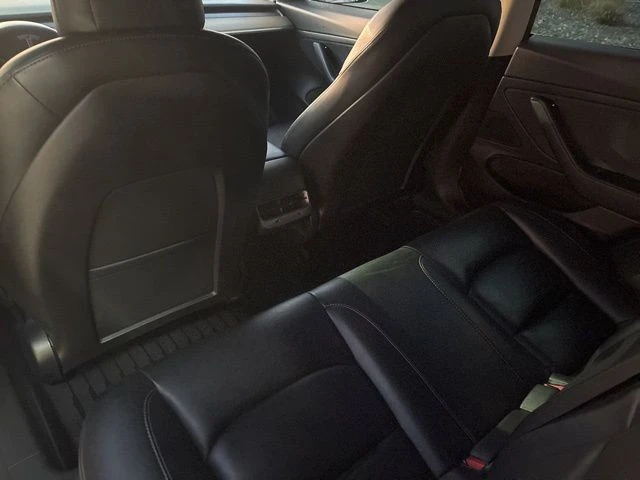 2020 Tesla Model 3 - Image 17 of 21