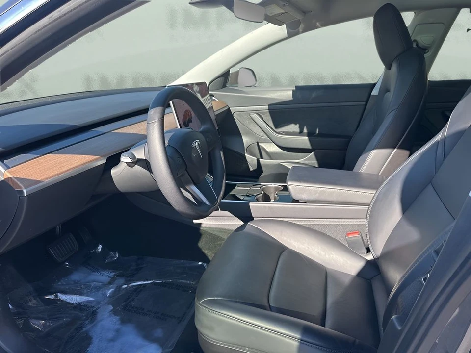2020 Tesla Model 3 - Image 9 of 12