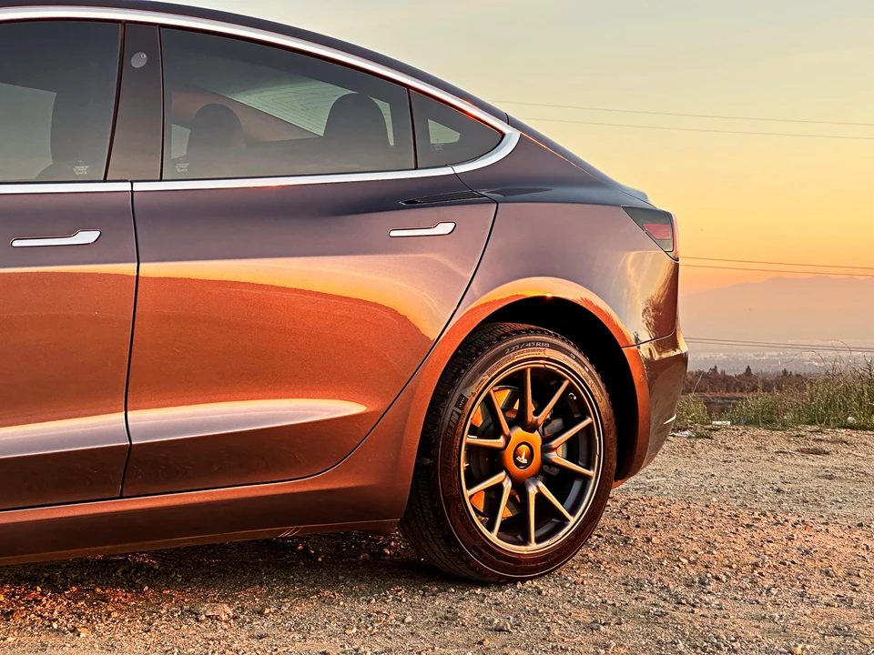2020 Tesla Model 3 - Image 29 of 31