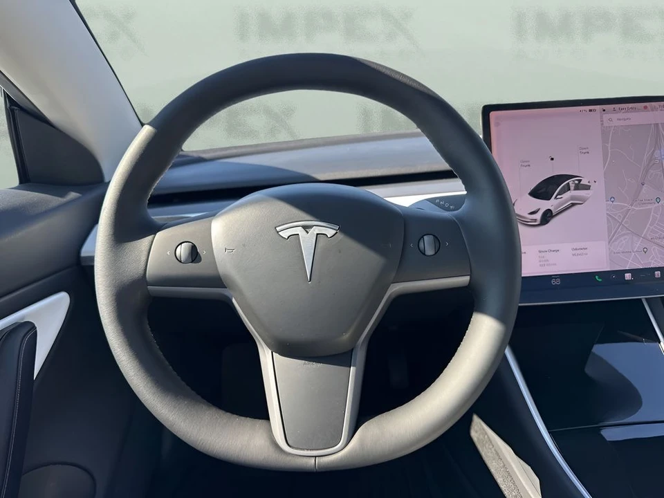2020 Tesla Model 3 - Image 14 of 21