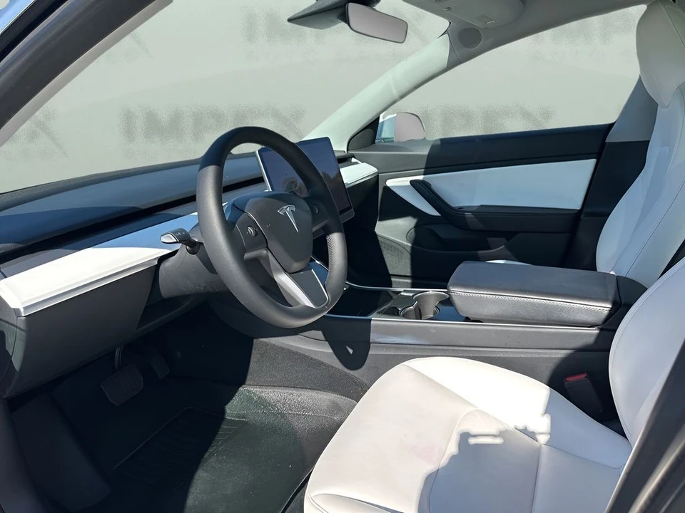 2020 Tesla Model 3 - Image 9 of 21