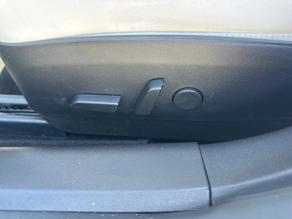 2020 Tesla Model 3 - Image 10 of 12