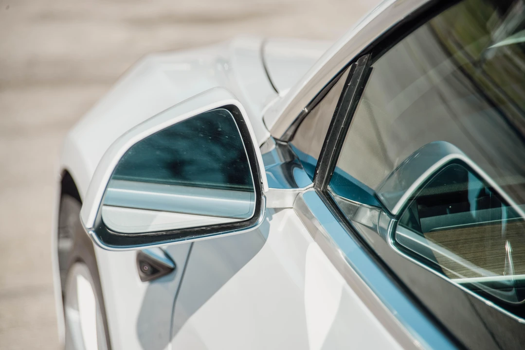 2020 Tesla Model 3 - Image 19 of 31